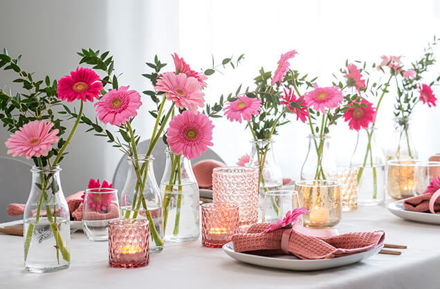 Interflora konfirmasjon bordpynt rosa