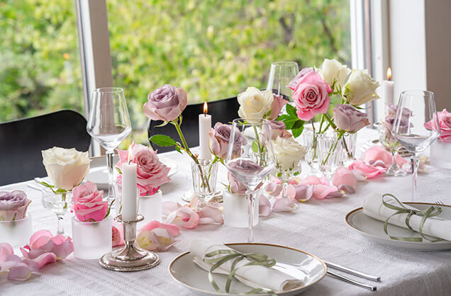 Interflora konfirmasjon bordpynt rosa
