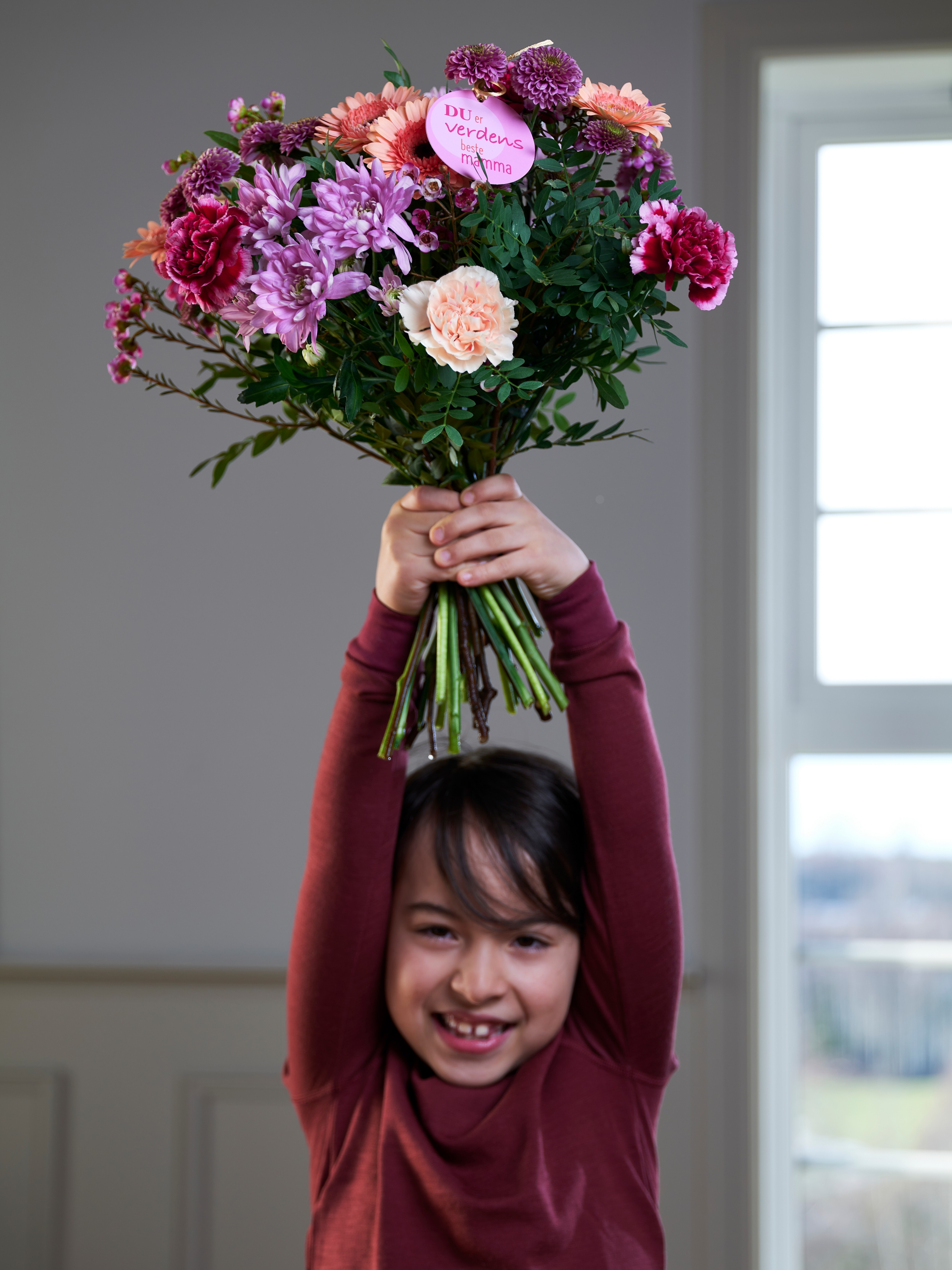 Interflora morsdag blomsterbukett gutt